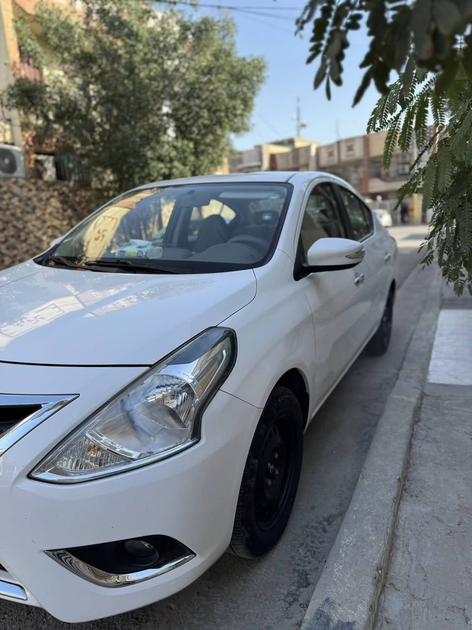 السلام عليكم ورحمه الله وبركاته حياكم الله اخوتي للبيع نيسان صني موديل 25 ماشي 34 مقابل الزياده مكفوله من الحار والصبغ فقط بها بارد بين الجاملغ والباب عله كد شبرين رقم اربيل بسمي تريد تحويل تريد وكاله اني حاضر مكان السياره بغداد الحريه السعر120 وبيها مجال شيء قليل ***********
