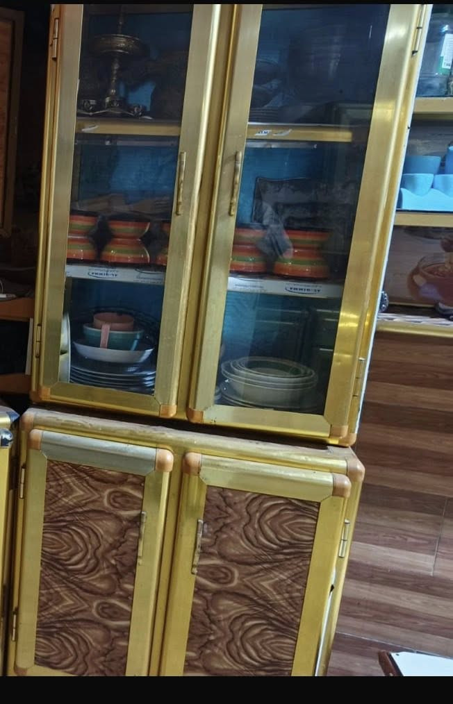 كاونتر للبيع جديد المكان البصره الزبير السعر 400 وبيهمجال قليل /***********
