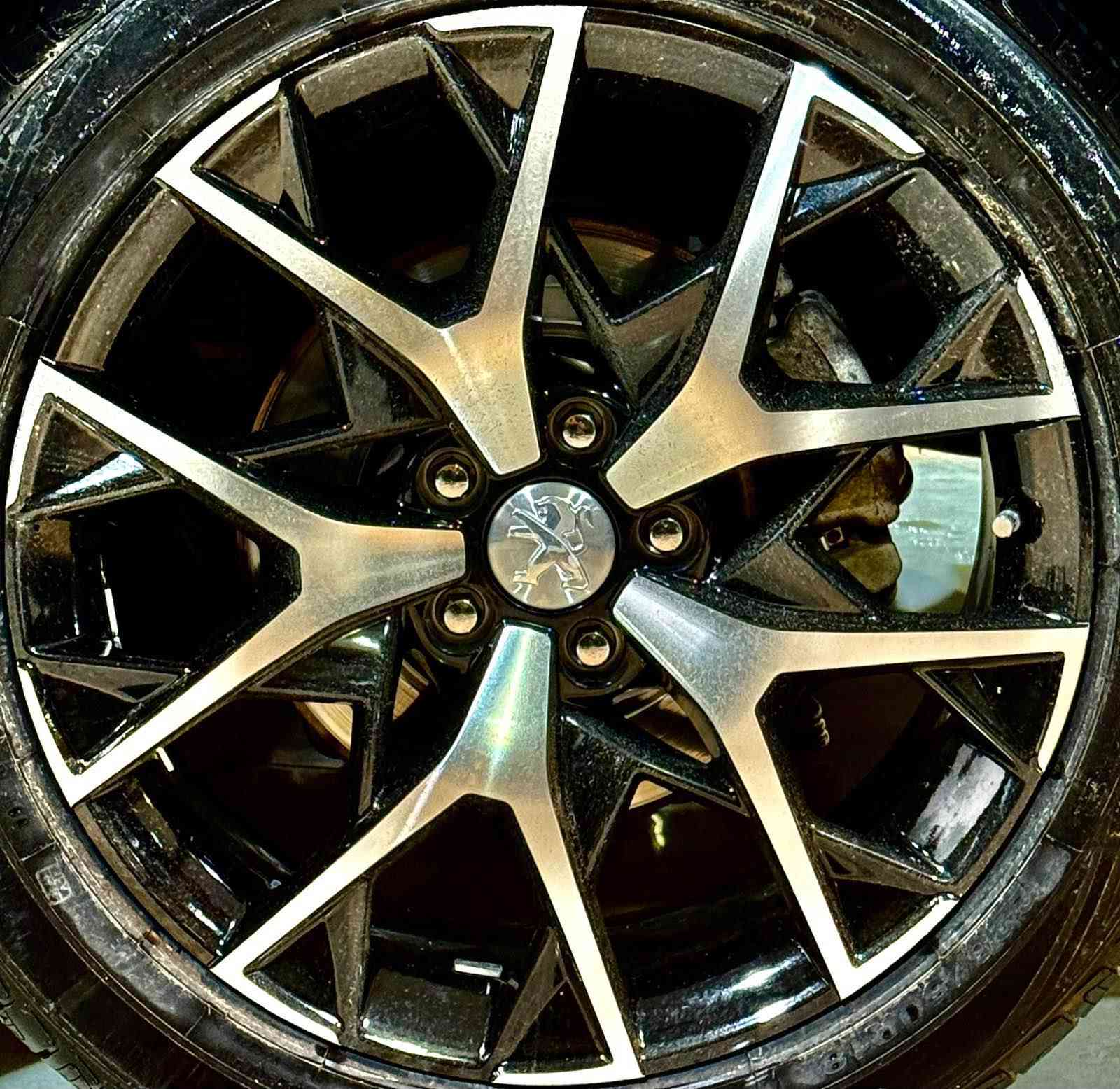 بيجو ترافلر استيشن
فول مواصفات vip
حساس 
كوشن هيتر 
كوشن كهرباى
كوشن مساج
كوشن جلد
ده رگا شه فت كهرباى
گيڕ ئۆتۆماتيك
گيڕ سوكان
به صمه 
شاشه كاميرا
پانوراما
ڕادار
ته بريد مركزى
موديل ٢٠١٨
ديزل 
دو پارچه بوياغ
سعر: ٢٥٠$ مجال 
ژ. تلفون: *********** السليمانية, العراق
