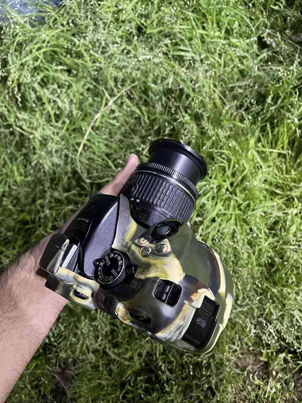 للبيع نيكون NIKON 5300D
الملحقات 

كارتونه
شاحنه 
بطاريه 
قرص تعريفي
عدسه (55.18 )
حزام كتف 
كفر درع جلاتيني عسكري 

الكامرا نظافة 100% مستخدمه ايام بسيطه
المكان بغداد للاستفسار اكثر السعر خاص او ***********
