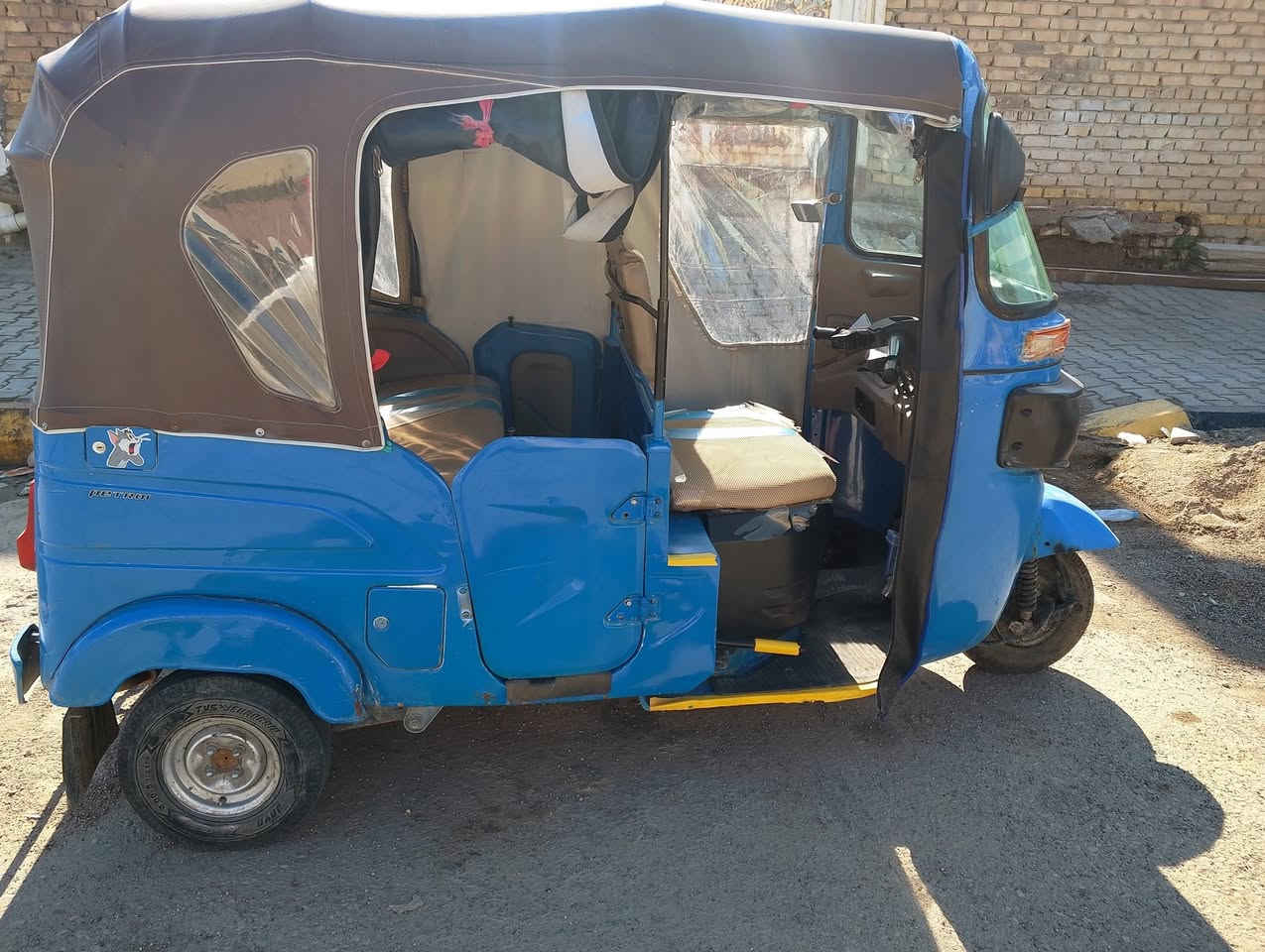 تكتك للبيع 2022رقم واسط بيها ضربه بلغد زنجيل مبدل دوس معمره السعر 7900بيها مجال بسيط لحد يخابرني ويتعبني كل تفاصيل مذكوره الرقم ***********
