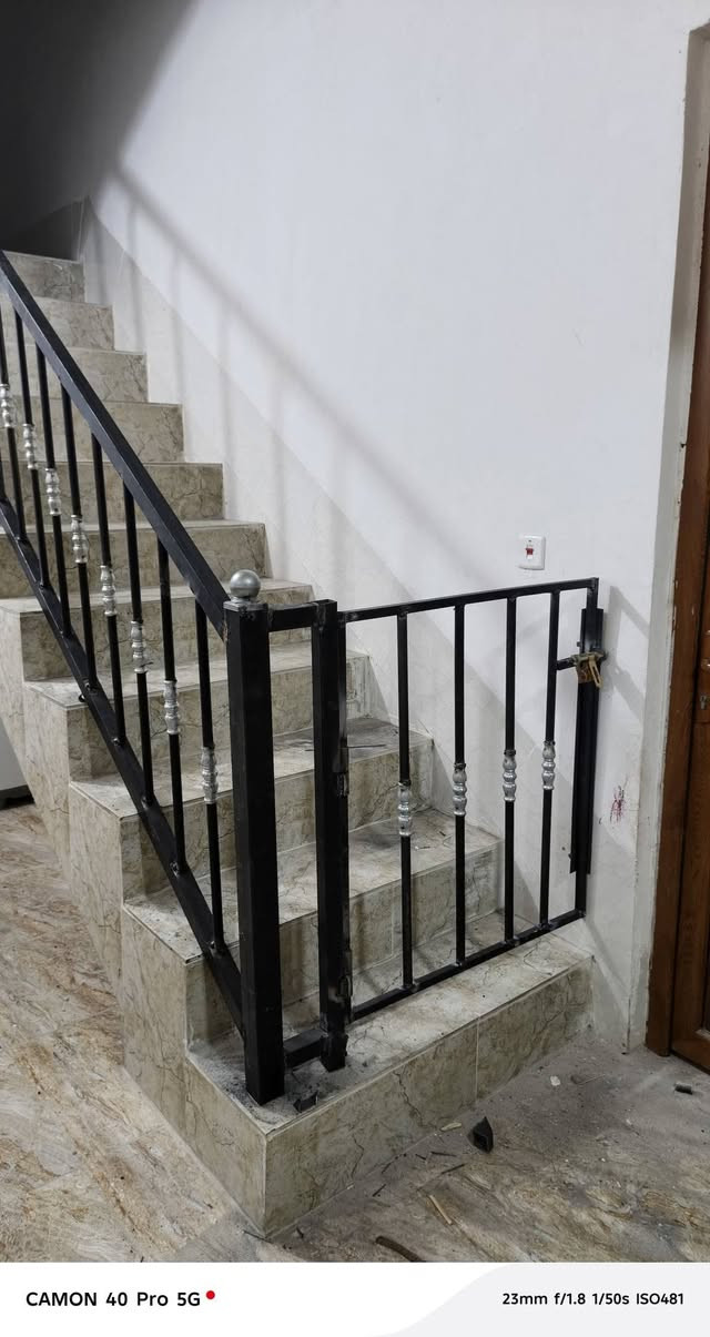 حداد متنقل لحيم ولدن
لحيم براص

 (لحيم خزانات فوق الاسطح) 

فصال ابواب فصال سياج درج

فصال سقايف حسب الطلب 

اتصل وتدلل

واتساب***********

***********
