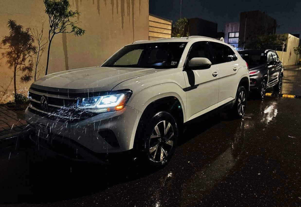 بيع مستعجل 

فولكسواجن  ‏Volkswagen أطلس 2023 كروز سبورت

 ماشي 50,000 كيلو تقريبا قابل للزيادة 

فول ما عدا ال سلايد

 حادث الدعامية خلفية فقط ومبدل بلادي  

بيها طخه بسيطه بالباب من جوه خلف الصدر بالعراق

رقم اربيل تحويل مباشر 

مكان السيارة بغداد ( مجمع بدور بغداد او الكرادة ) 

السعر 250 ورقة وبي مجال 

الشراي يتصل وبالخدمة 

***********
