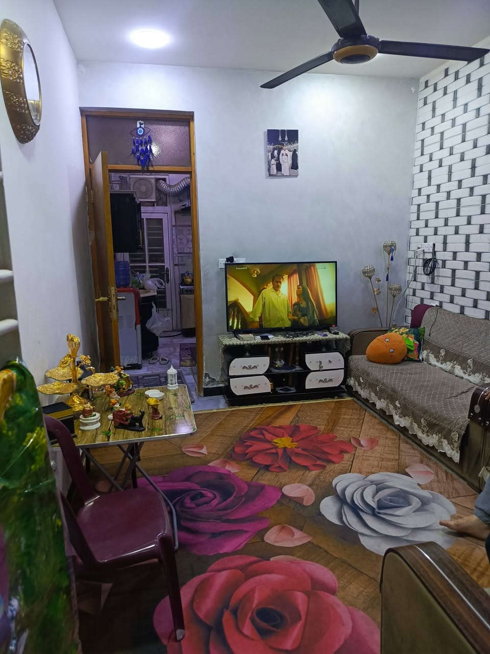 سلام عليكم 55متر للبيع مسلح طابقين الحريه محله 426القطاع القريب من الدور 
145 سعره 
***********
