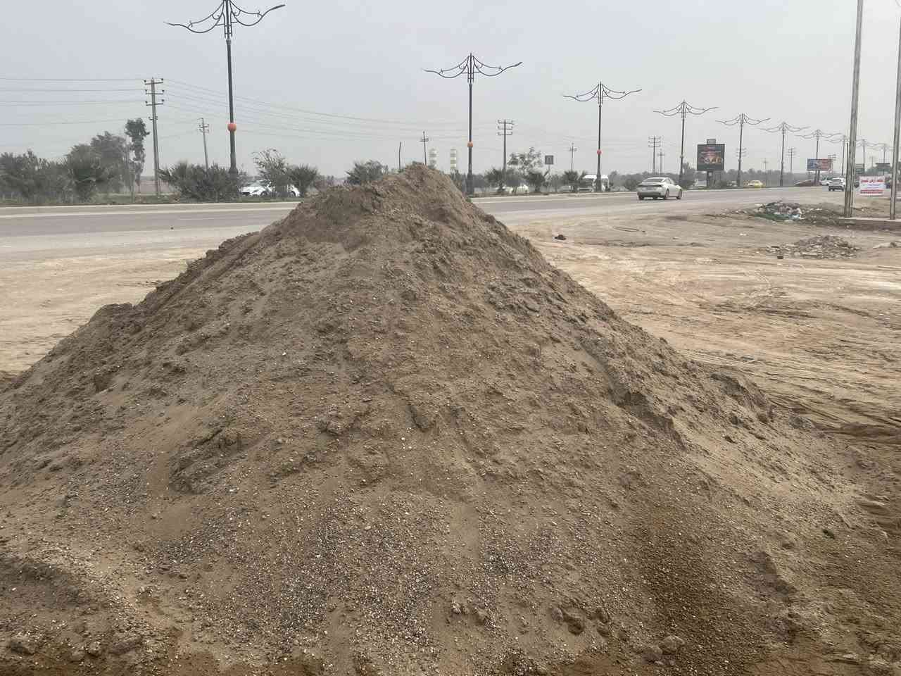 سلام عليكم من رخصة الادمن توجد سكلة لبيع كافة أنواع المواد البناء وأسعار مناسبة رمل حصو سبيس جلمود شيش أسمنت  بلوك طابوق جص الاستفسار اتصل ***********@إشارة
