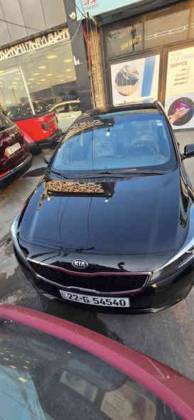 للبيع كيا فورتي 2017وارد امريكي جديده سياره كله جديد شاده داخل جديد محرك جديد وكير جديد وتخم تاير جديد كله اصلي شركه مشدودلها السيارة حادثها من امريكه صندوك خلفي بدون ايرباك ولا اي شي  نفسه مصلح ومصبوغ وهنا نطخ بيها البنيد بدلته لون  وصار بيها بارد بلباب خلف الصدر موضح بلصور رقم اربيل جديد بسمي هزة جديدة  سنوية جديدة السياره ماشيه 80الف السعر 125وبيها مجال بسيط  مكانها بغداد العامرية
***********
***********
