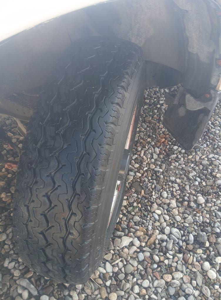 (نیسان 2001 ) تەبرید 🌹گێڕ و مەکینە و ئەکسل بەشەرت🌹 چوار تایەی تازە🌹 ناوبۆدی و چەمچەی لۆک🌹 ناوکوشن و گاعی لۆک 🌹ڕەقەم هەولێر🌹 بێ تەقەو ڕەقە🌹 هیچ مەسرەفی نیە ماڵی دۆست و کەسابەتە . 

سعر/70
_0751 191 2438 السليمانية, العراق
