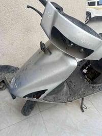 دراجة فراشة للبيع بيها هواي نقوصات ،الكزوز مزروف وتاير الورة مبنجر وال...