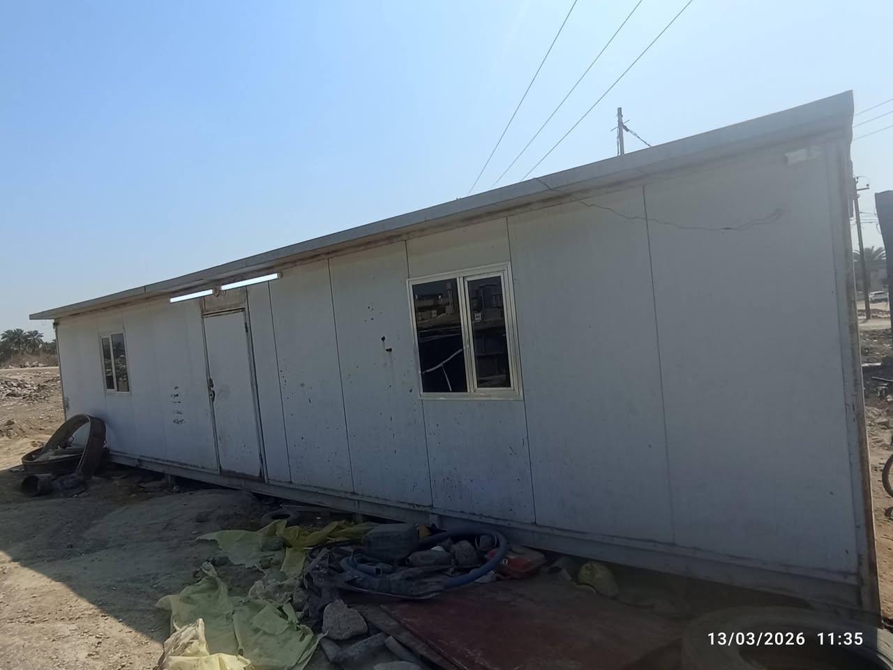 السلام عليكم بيع مستعجل كرفان نضيف كلش داخل وخارج الطول 12والعرض 4 بي 2غرف إكبار وبنص الغرفتين اكو ثنين صغار  العنوان بابل القاسم الاستفسار ***********
