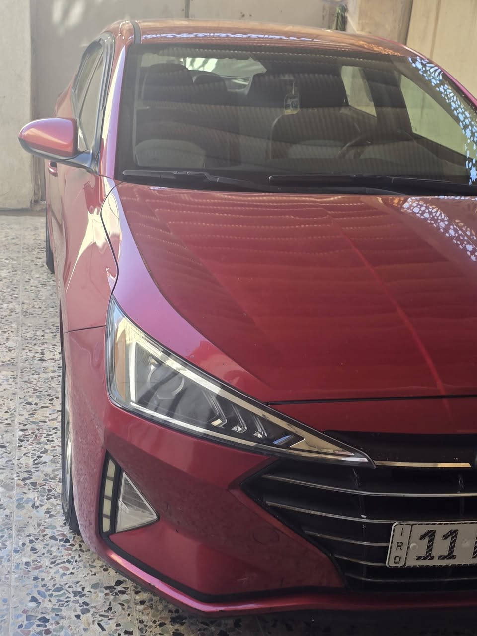 النترا وارد أمريكي ٢٠٢٠.        السعر   ١٣٥ 
حادثها جاملغ وبنيد بدون داخل صور الحادث و السونار بالمنشور 
+ طخة بسيطة باب السايق 
محرك ٢٠٠٠ دوش كير At بيها منظومة غاز دوشمة جلد جاهزة تخم تاير صدر مكان السيارة بغداد شهداء العبيدي 
***********
