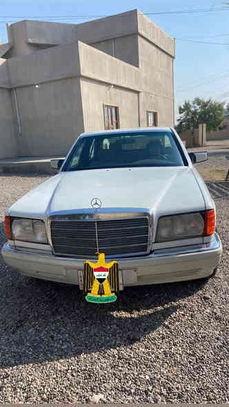 للبيع مارسيدس موديل 1989 حجم 300s محرك بطه 3000 السياره مصبوغه جماليه شرط گير محرك كهربائيات كلها شغاله تبريد تدفئه شغاله طخم تاير جديد صدر جديد شرط التحويل السعر 75 الاتصال على الرقم /***********
