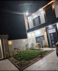 ٣٠٠م • ٥غرف • طابقين