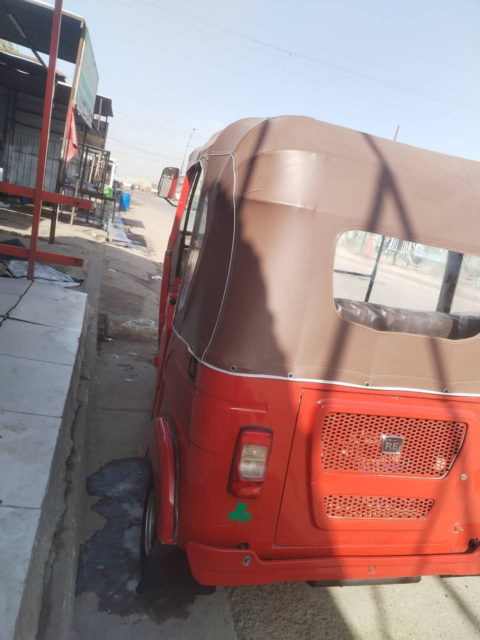 تكتك لبيع موديل 22 رقم وسنويه مكفوله عامه الشراي يخابر المكان بغداد الكماليه شارع اصفر ***********
