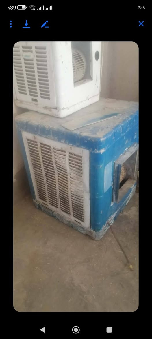 سلام عليكم ورحمه الله وبركاته
مبردة سوبر التريك اول باب حجم 2.5
بحالة جيدة ماطور بلادي ماشايف مصلح
العنوان كركوك قادسية2قرب جامع صابرالكردي 
***********
***********
