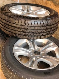 ويل+تاير جارجر العدد 2 نضيفات مثل ما موضح بصور للبيع 07732547227