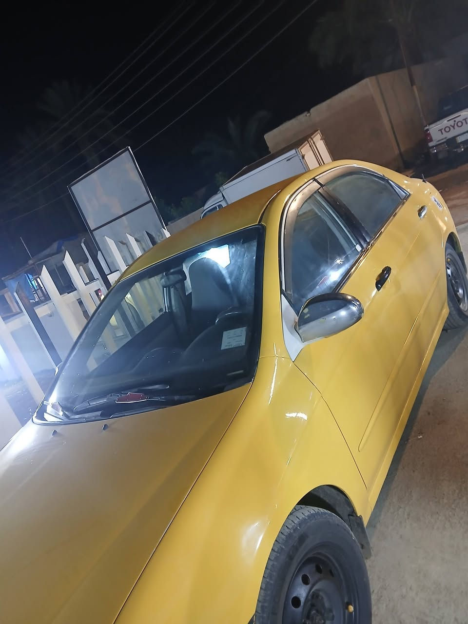 السلام عليكم 
سبكترة 2008وارد امريكي محرك 2000كير عادي كفاله السيار كفاله من الضربه كير ومحرك خير من الله رقم ديالى مصفرة هيئه وغرامات تحويل ثاني يوم السيار مال عيشه كامرة وشاشه دوخلهه خير من الله السعر 65وبيهه مجال بسيط حك الجيه اي استفسار ***********
