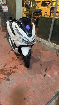 pcx الجيل الثالث ياباني النظافة كدامك مابيها نقص السعر 18 بيها مجال  ا...