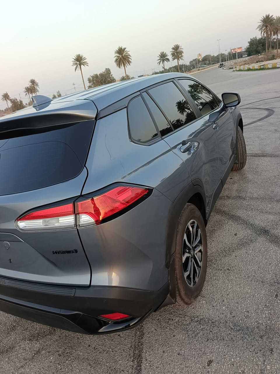 كورلا كروس ٢٠٢٤ هايبرد
حادثها لا لغد ولا شواصي لحد اللايت وبدون ايرباك 
بيها صبغ بالبنيد شبر على گد الضربه والجاملغ عالبارد
تبريد قطعتين 
رادارات امامي وخلفي
اوتو هولد
السعر ١٧٠ 
***********
