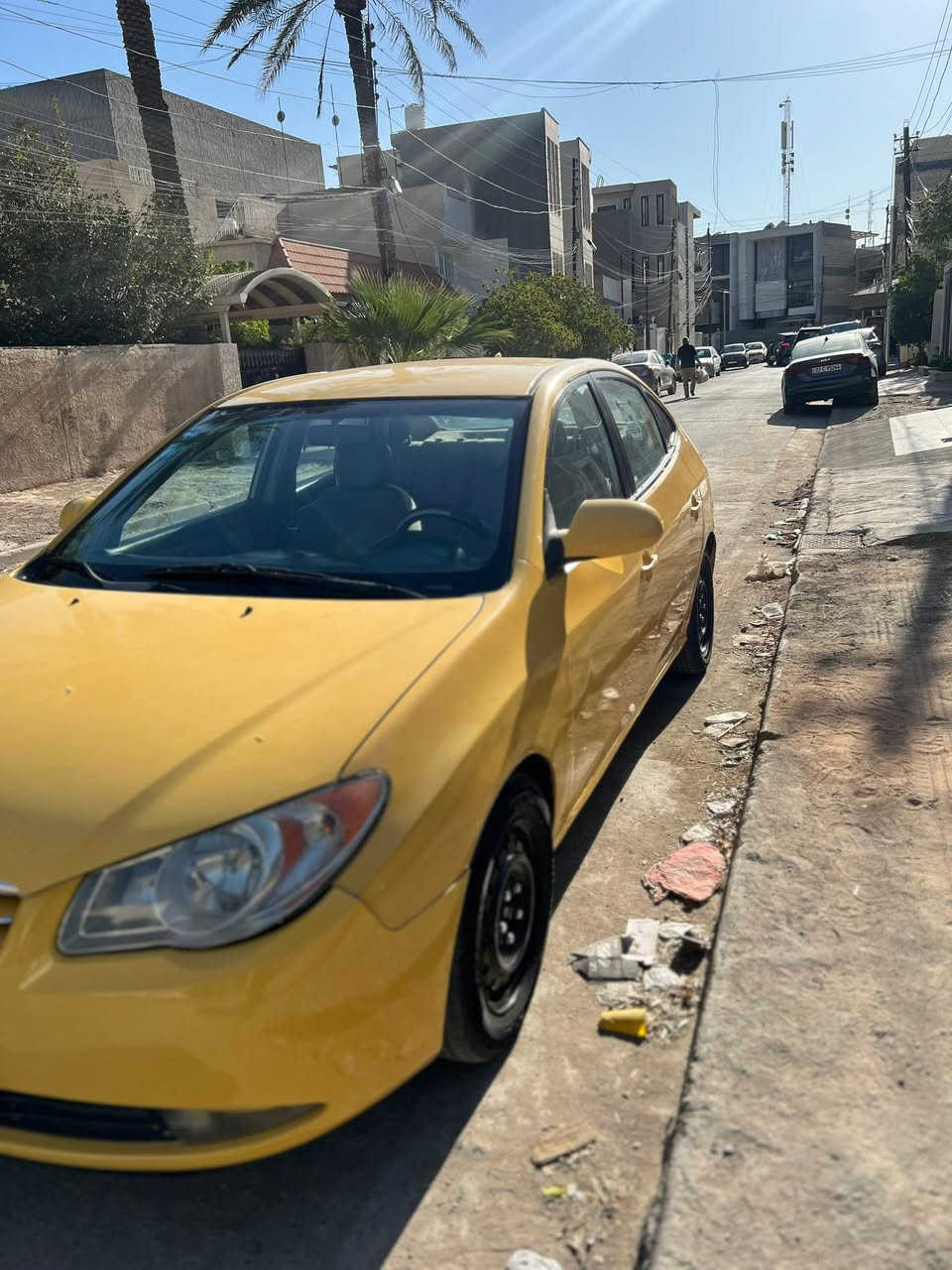 لبيع لنترا موديل 10
مكينه 200سياره مصفره هئهه وغرامات 

تحويل ثاني يوم مكان السياره بغداد 

***********

سعر 85
