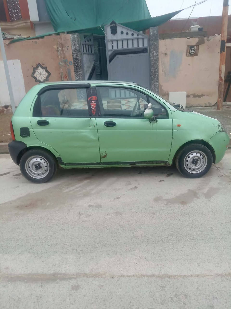 سلام عليكم سياره كوكو للبيع موديل 2011كربون بنزين موجود شرط الوكاله وتحويل سعر 23وبيها مجال
***********
