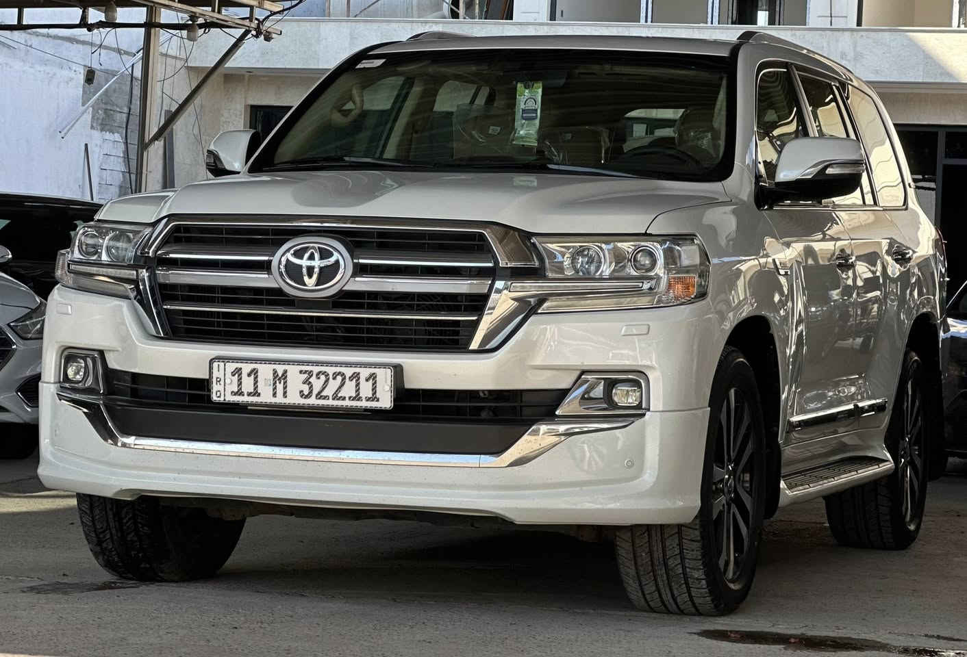 (بسم الله الرحمن الرحيم) 

لاندكروز 🔥 2016 💣 ساز 

الموصفات 💯 :

1- فتحة 🕳️
2- بصمة 🔐
3- كرسي واحد كهرباء ⚡️ 
4- كشنات جلد 🤎
5- شاشة ساز بلاد 🖥️
6- زراك لايت 🌟
وباقي المواصفات 

حجم المحرك : 8 سلندر  (4.600 ) ✅

العداد : 130.000 km ✅

السيارة #جديدة جداً (مكفولة من البارد ) ✅

السيارة #بدون شريط ✅

#السعر 48.500 $
485 ورقة للتفاوض او للاستفسار الاتصال على الرقم 

***********
***********
#مسلم الخفاجي 

بغداد/ جكوك
