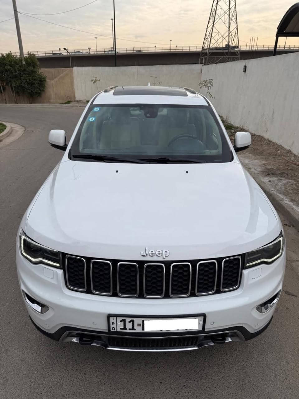 للبيع جيب ٢٠١٩ خليجي وكالة هارلم فول ١/١ ( بلاص )
كفالة عامة سيارة جديدة 
بدون اي نقص شرط الفحص محرك ٦ سلندر 
رقم بغداد الجديد سنوية باسمي المواصفات :-
١- فتحة ( بنوراما )
٢- بصمة تشغيل + ابوب 
٣- كشنات جلد + كهرباء 
٤- جنطة كهرباء 
٥- شاشة كبيرة + شاشات خلفية 
٦- خزن ميموري 
٧- فور ويل + ماوس 
٨- شفتات ستيرن 
٩- كامرة دوارة + كامرة 
١٠- حساسات امامي خلفي 
١١- اطفاء داتي عند التوقف
١٢- عدته وسبيرة عل الشركة 
وبعد هواي مواصفات المعروفة للجيب بدون اي نقص 
عنواني بغداد حي الجامعة 
السعر ٢٩٥ ورقة 
***********
