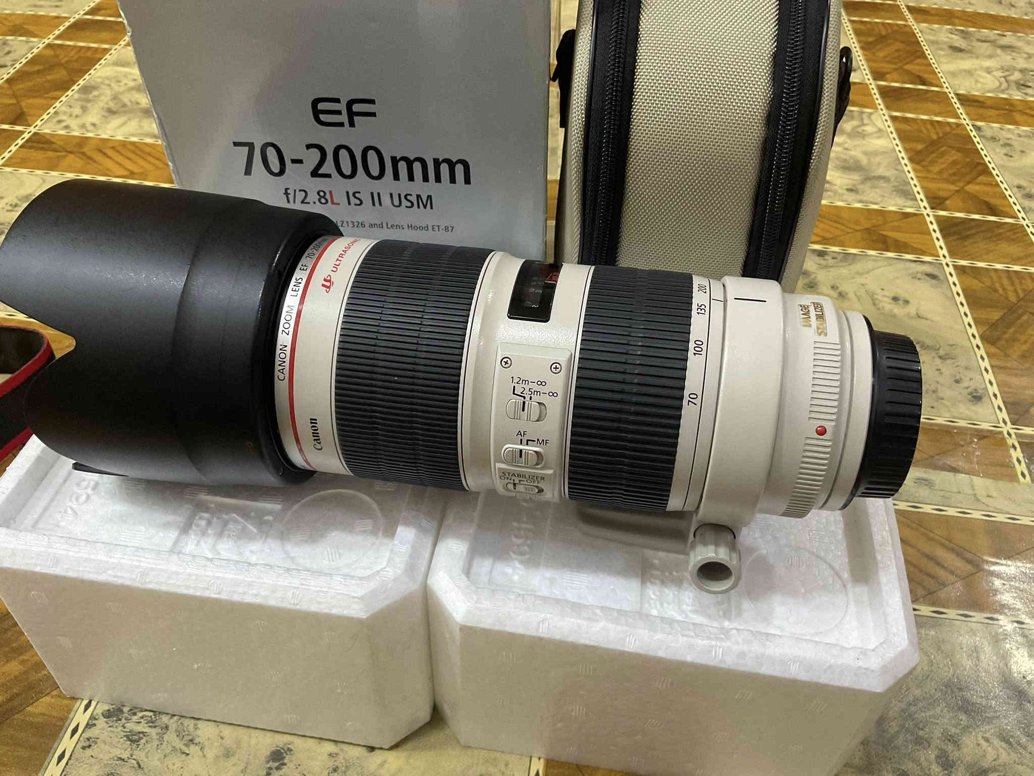 عدسه كانون 70-200 دبل استبلايزر 
الاصدار الثاني نظافه 98‎%‎ اخت الجديد 
السعر مليون و 400 الف
مكاني بابل 
***********
