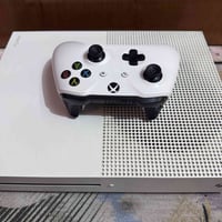 اكس بوكس ون اس • ٥١٢جيجا • نضيف