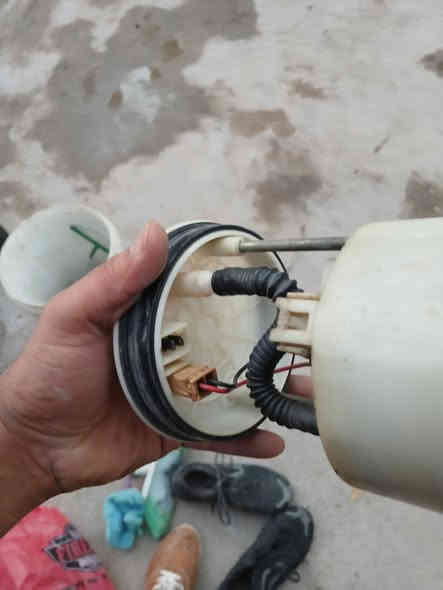 السلام وعليكم البيع مكان بغداد جديده مال سنتره خليجي ***********
