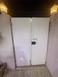 عرض ١٣٠ • ارتفاع ١٨٥