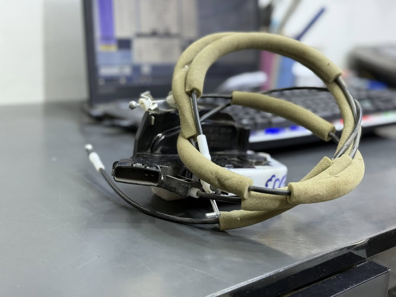 يتوفر كيلونات ابواب لجميع السيارات الصيني. توصيل متوفر من خلال التواصل مع ارقام الواتساب: 

***********
***********

العنوان: الفرع الاول/ بغداد السنك/ مجمع الغفران التجاري/ شركة الحوراء

الفرع الثاني/بغداد الطالبية/ فلكة 83/ محلات الحوراء
