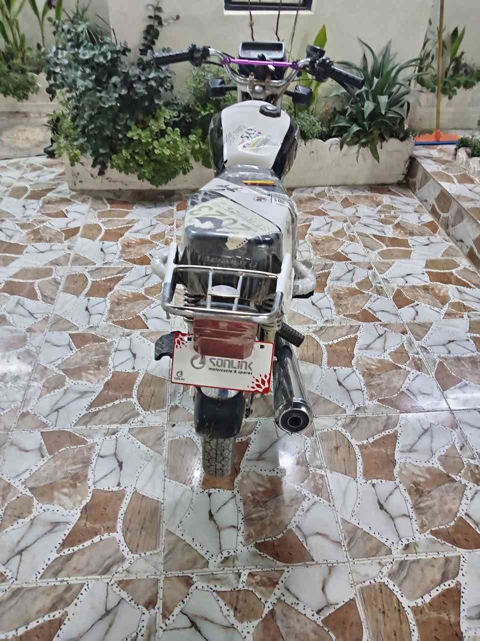 سلام علیکم للبیع سونلیک موديل 2023اي عيب مابي سعر550شراي تعال خاص
***********
