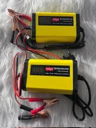 شاحن ١٢ فولت • شاشة LCD • لـ GEL و AGM