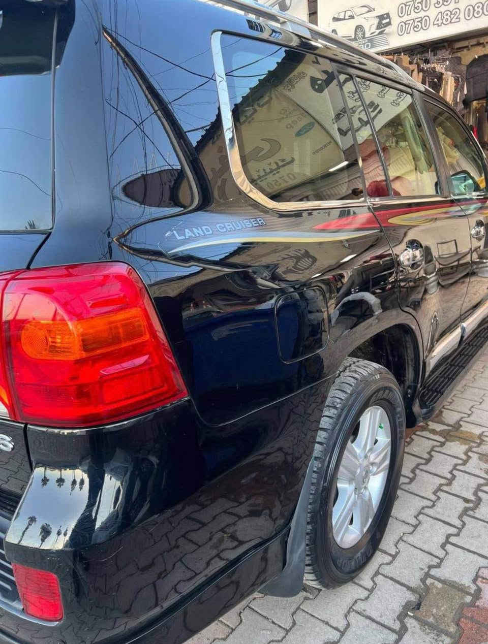 لاندکرۆزر ٢٠١٣ Gxr-v6
٢٤١ هەزار کم رۆیشتیە
شوێن هەولێر

لاندکروزر ٢٠١٣ Gxr-v6
٢٤١ الف کم ماشيه
مكان اربيل 

***********
0751 729 4353 أربيل, العراق
