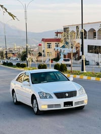 سێ دوگمە • پشت لايتەکە قرچێ • لە دەربەنىخانم