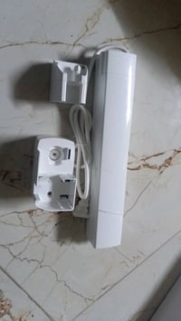 جهاز ذكي فتح وغلق الستائر يضبطة شخص مخصص او كبير
