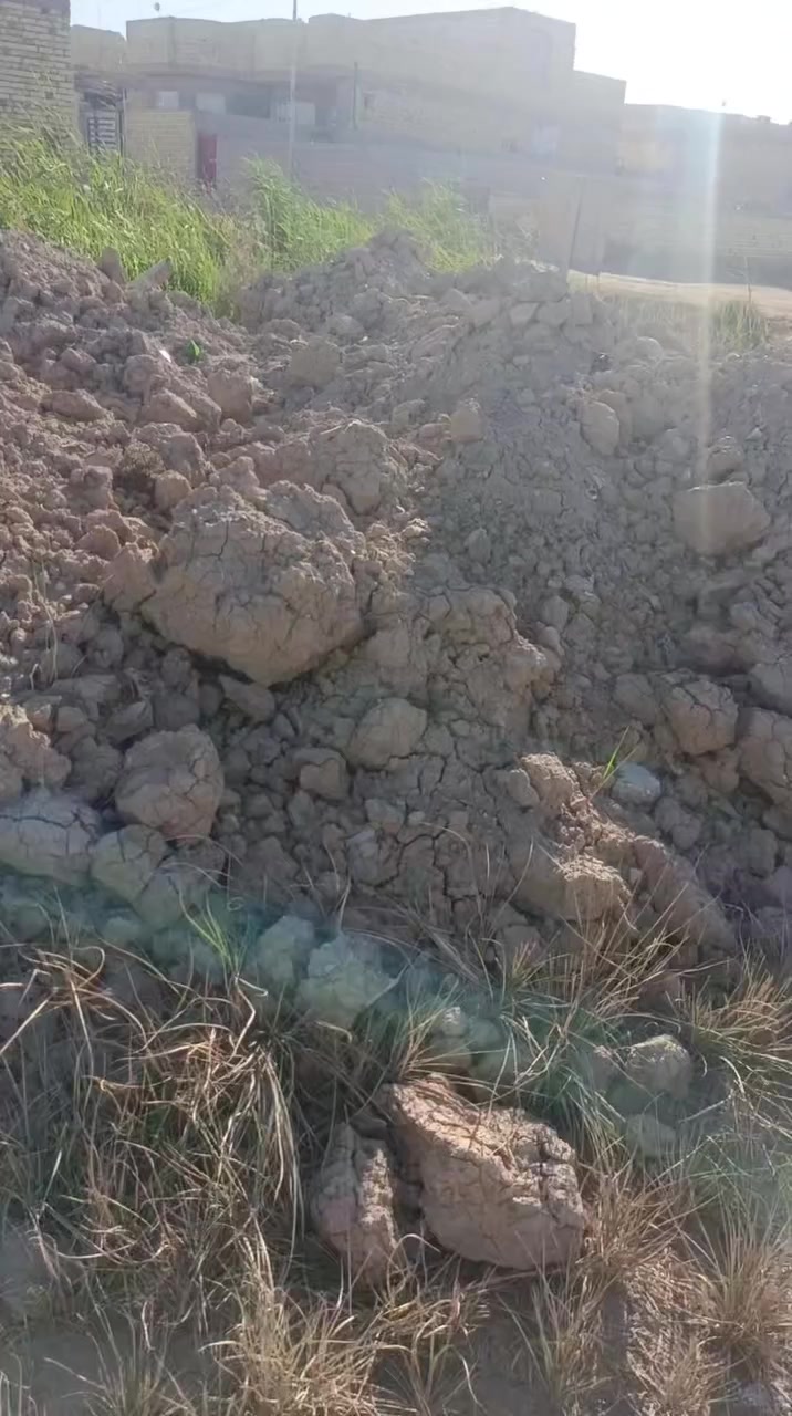 قطعة لبيع مساحته 208م شارع بني زيد قرب بانزين خانه عبد الحسن ملاغي
***********
