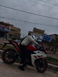 دايوان r200 مشدود عليها محرك 150 محورها من نوزل للكابريتر يعني انسة صر...