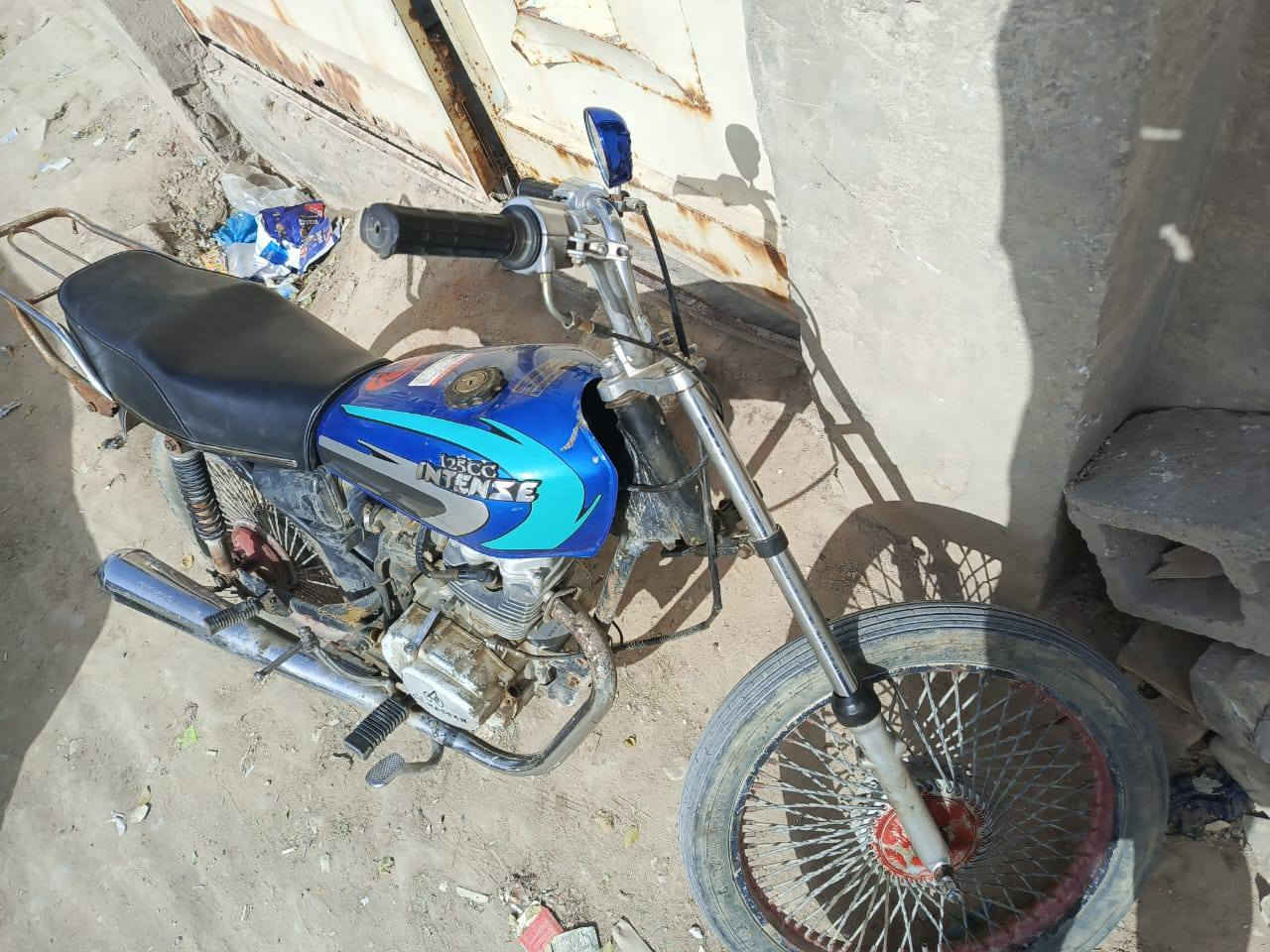 سلام عليكم دراجه 4 كير كلك السعر 250 كوفه 17 تموز قرب جامع الاحسان ***********
