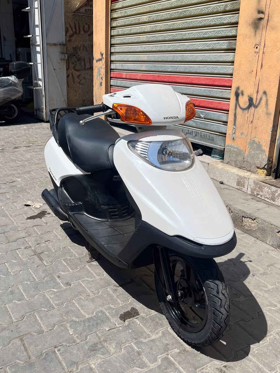 سبيسي جديدة كلش
ابيض صدفي فول نضيفة ومكفولة من كلشي

السعر خاص


**إذا كنت صاحب هذا الإعلان وتريد حذفه لأي سبب، رجاءا أرسل رسالة إلى الدعم الفني**