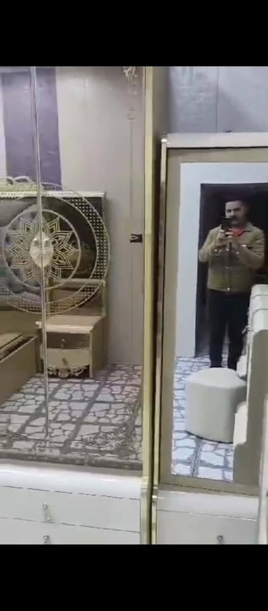 غرفة نوم للبيع تركي تسكام درجة أولى شرط نضافه فول شغل درجة أولى مو سوكي للتواصل على الرقم واتساب 
***********
