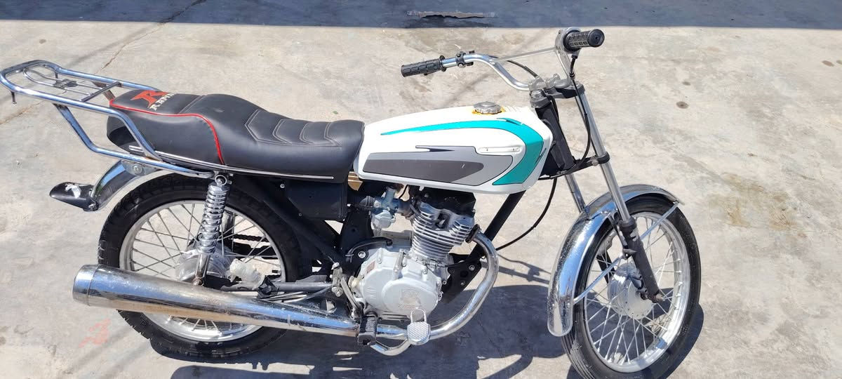 السلام علیکم دراجه اللبيع مديل 19 تايكر ما مفتوح شرط لا صوت ولا تبخير  سعر 300 بي مجل قليل  مكان خانقين قولاي رقم ***********
