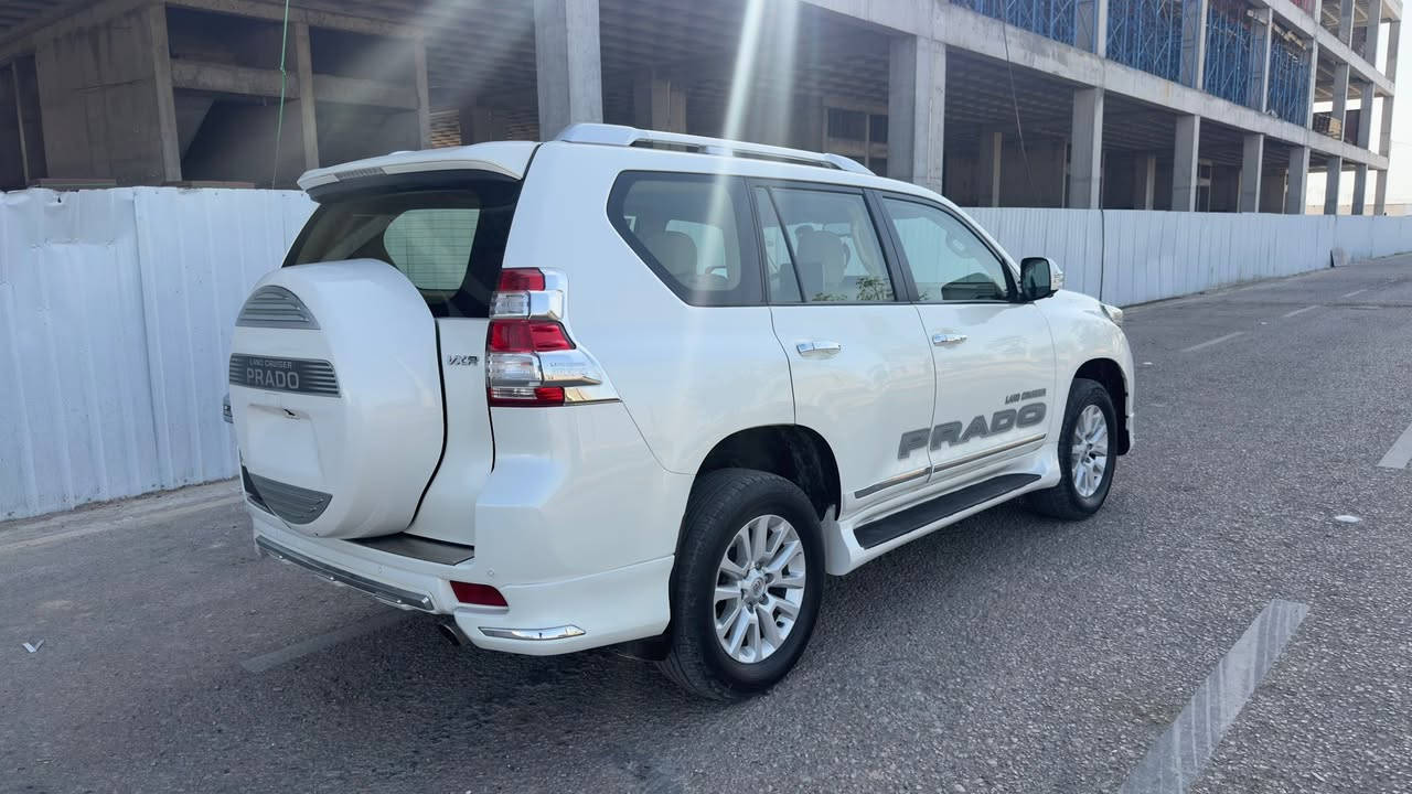 دو 2016 VXR مواصفات لكزز
رقم اربيل باسمي تحويل مباشر 

ماشية96 الف كيلو حقيقي 

محرك 6سلندر 4000
فتحة سقف 
بصمة 
4 كامرات 
دشبول لكزز ليزري 
انارة محيطية 
دبل تانكي 
كشنين كهرباء 
تبريد كشنات 
كشنات جلد بلادي 
مري شفط 
شاشات خلفية 
3 قطع تبريد 
داخل صاج خشب 
فوريل ويل ونظام منحدرات 
تخم تاير جديد 
جاهزة من جميع النواحي 
السعر 340وبيها مجال
مكاني كربلاء المركز
***********
