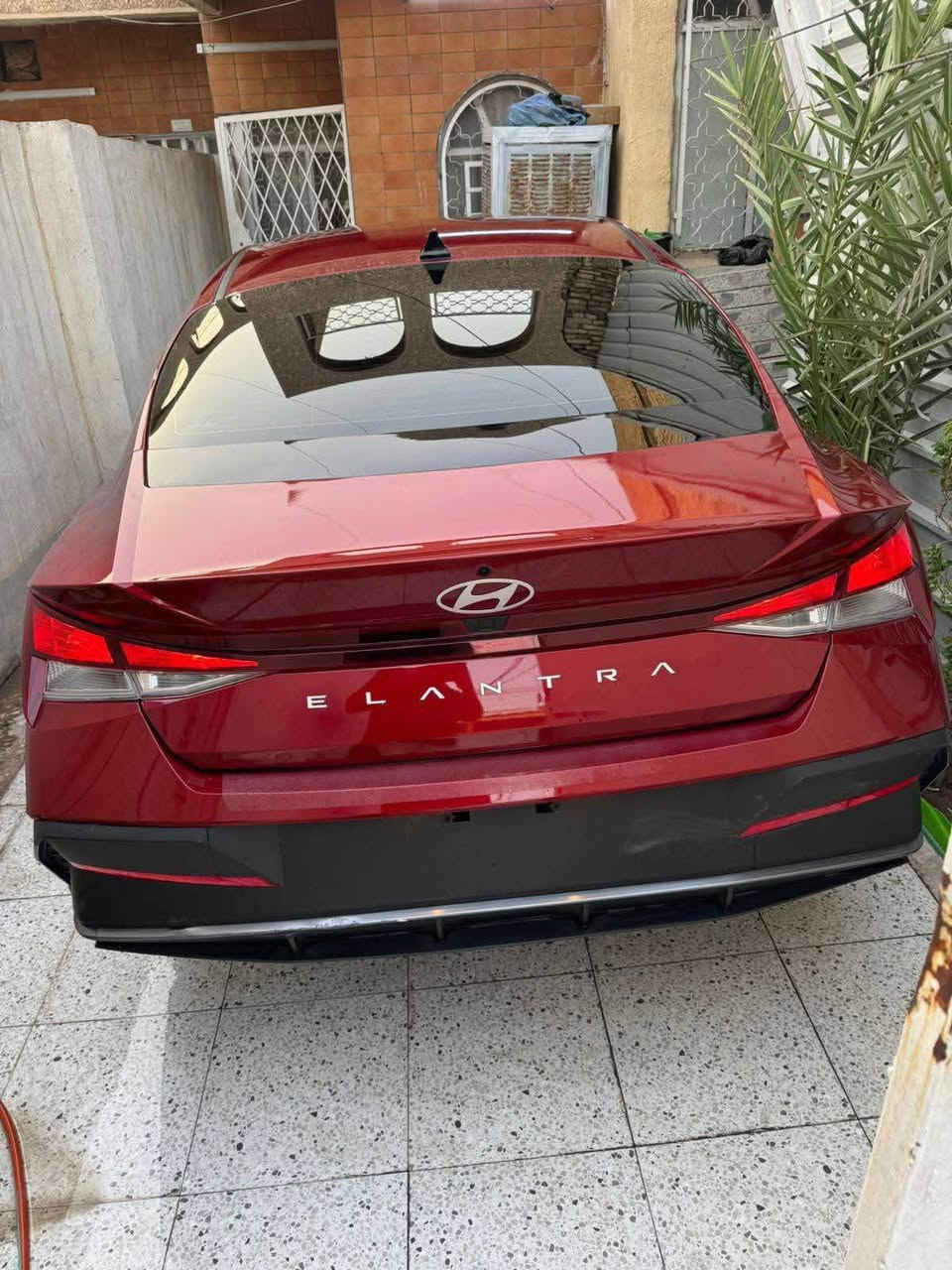 السلام عليكم - البيع مرقم بغداد 

هونداي النترا 2024  الشكل الجديد لون احمر 

محرك 2000 Doch دوش

 بصمه تشغيل وابواب وجنطه

صندوق ذكي يفتح عند الاقتراب 

 عدسات بلادي + Led 

شاشة لمس متصله مع عداد دجتال 

تدعم نظام Android Auto +Car play 

اناره داخليه محيطيه متعددة الالوان

رادارات 360 درجه

رادار جانبي النقطه العمياء 

رادار خلفي !!️

رادار امامي 

تحديد مسار + سياقة آليه

توقف ذاتي  عند الاقتراب من سياره 

فول تحكم ستيرن

كروز مثبت سرعه 

 تبريد شاشه بيانو منفصل 

ثلاث وضعيات قيادة 

Smart-Sport-Normal

اوتو هولد @/

منافذ Usp /Aux /12v

نظام ABS/مانع انزلاق

شاشه ظبط بل دشبول

 حساس اطارات

عنواني ميسان -

  بدون حادث سرقه دعاميه امامي 

 ابيع على الفحص وين يعجبك افحص 

للاستفسار *********** Singapore
