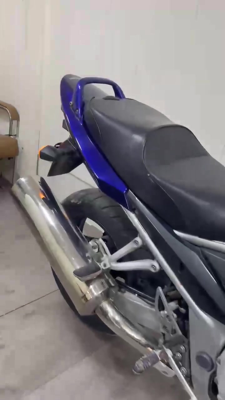 السلام عليكم سوزوكي 1250s
موديل 2010
تجي نضام نوزل 
نضام اي بي اس 
ماشيه 38 الف 
دراجه دخول جديد رمبه 
دراجه بحاله الوكاله 
بدون رقم بدون كمرك 
مكاني سامرا  سعرهه 28
***********
