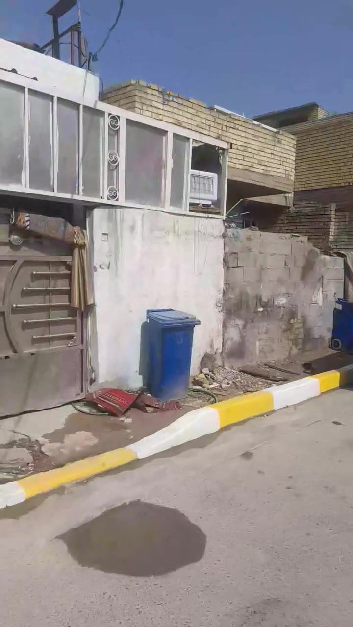 بيت للبيع مساحه ١٠٠متر طابو زراعي سند25بي إقرار محكمه سند وكاله خدمات كامل مكان الرئاسه العبيدي قرب مركز الصحي مال الرئاسه رقم الهاتف *********** سعر 70 بي مجال الشراي فقط
