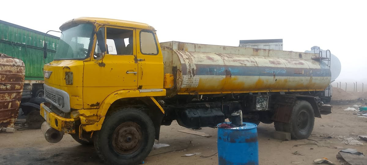 السلام عليكم اعيد النسر بسبب الوعود الكاذبة 
هينو رقم الماني كركوك مكفولة كير محرك اكسن شاصي تانكي١٢الف مكاني كركوك 
بي حصه كاز 
رقم راعيه 
‏‪***********‬‏
‏‪***********‬‏
