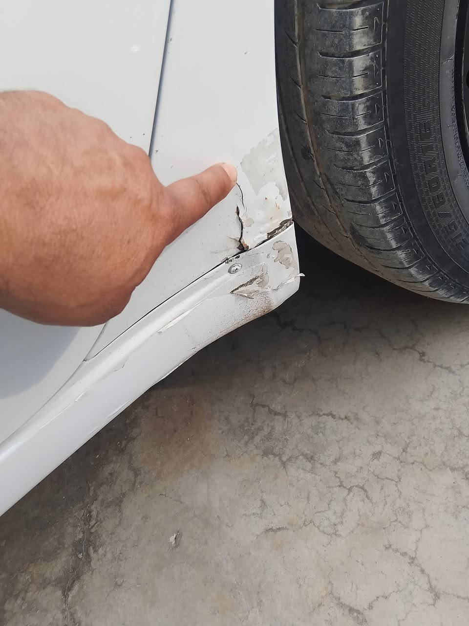 السلام عليكم عندي سوناتا لبيع موديل 9 كوري رقم ميسان بسمي السياره كامل مواصفات،بدون فتحه مكينه،2000بدون،حساس المرقوب تحكم،ستيرن،اشايربلمري،دسك،خلفي امامي سياره جاهزه،من مكينه كيرصدرخلفي امامي تخم،تايرسياره،مال جناي،بيه،بس جاملق امامي صبق وبلجاملقات،الخلفيه تعميرخياس،على،كدشبروبيه باردشبريم قبق،البانزين السعر 120العنوان واسط العزيزيه ***********
