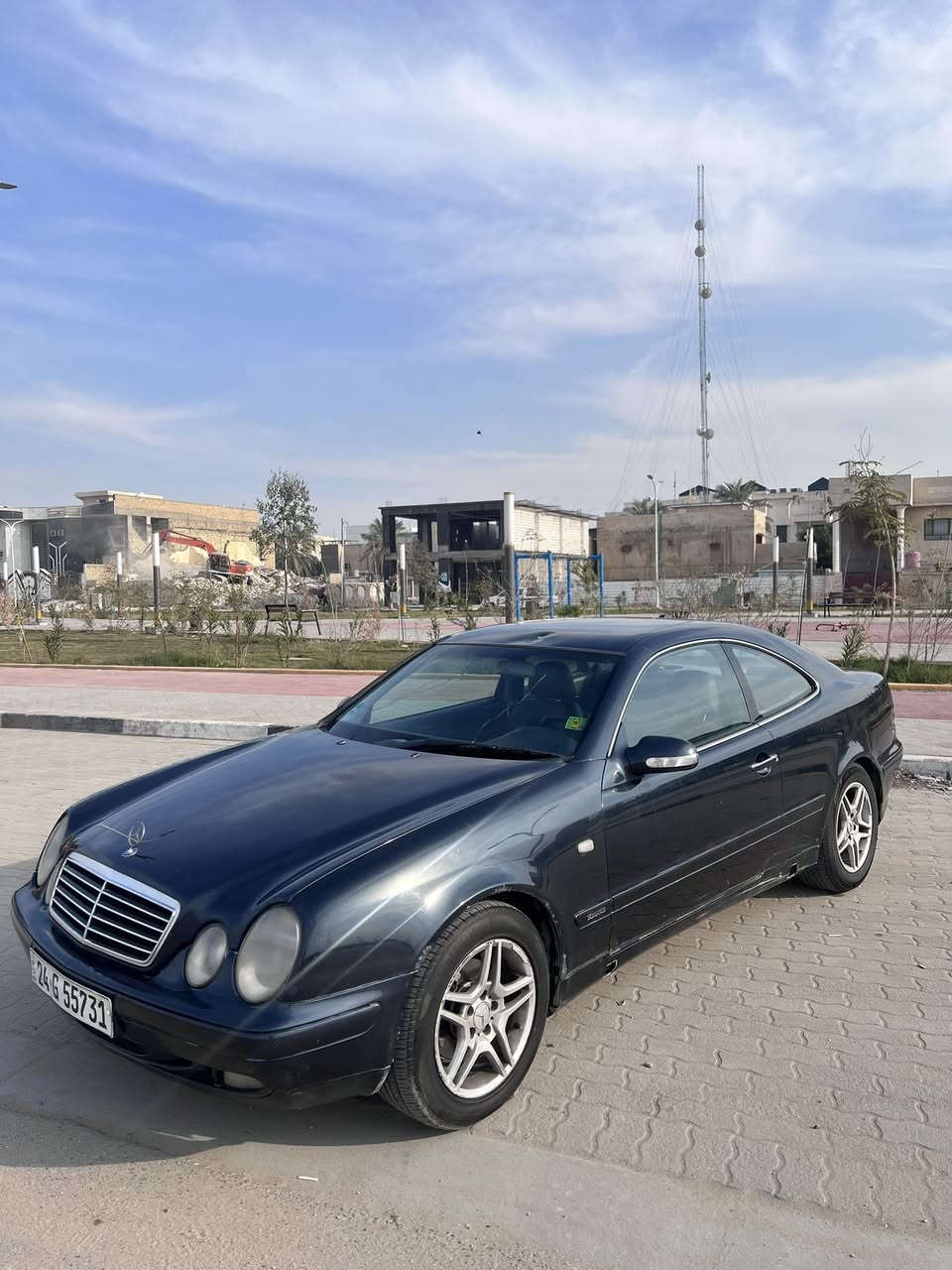 مارسيدس ام عيون clk 230 موديل 2000 4 سلندر صرفية بانزين حلوة بيها قطعة صبغ الجاملغ الامامي فقط رقم دهوك السيارة كلش حلوة وشبابية السعرة 67 مكاني بصرة المعقل ***********
