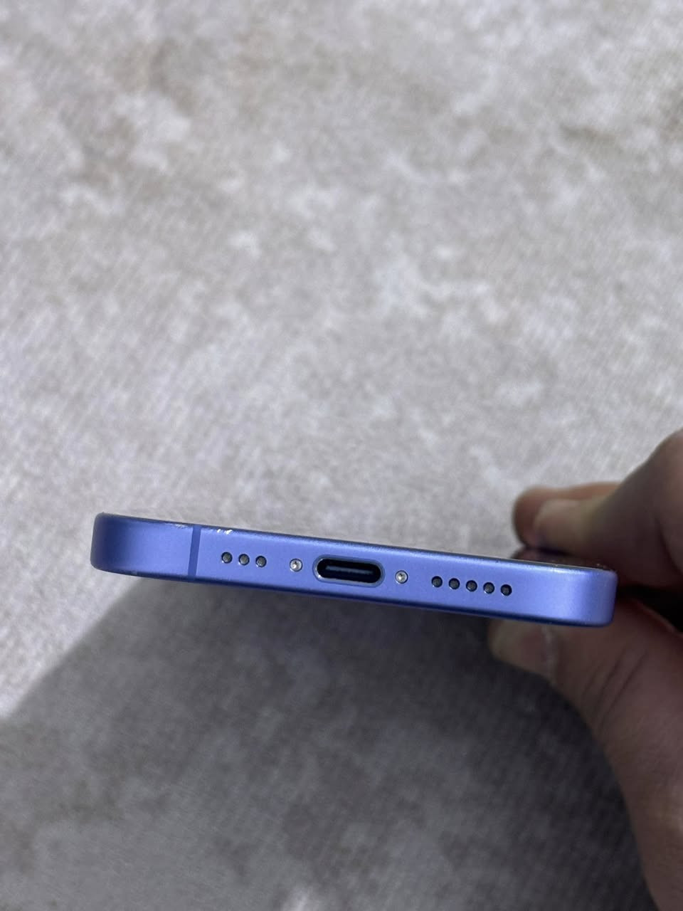 السلام عليكم للبيع ايفون 16 ذاكره 128بطاريه 92 جهاز بعده جديد شرق اوسط بس الكارتونه ضايعه مالته السعر 875 وبي مجال بسيط مكاني بغداد الزعفرانيه اربع شوارع *********** الرقم بي واتساب
